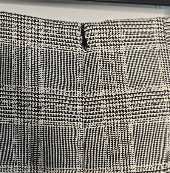 H&M Gray Plaid Houndstooth Fauz Wrap Asymmetric Mini Skirt Metal Ring  8 Preppy - Picture 4 of 11